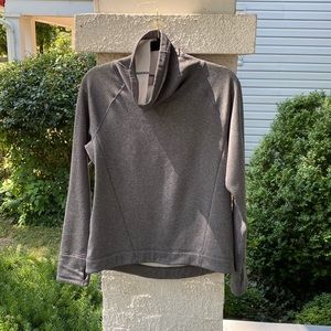 Express Core Performance slouch neck running top size L